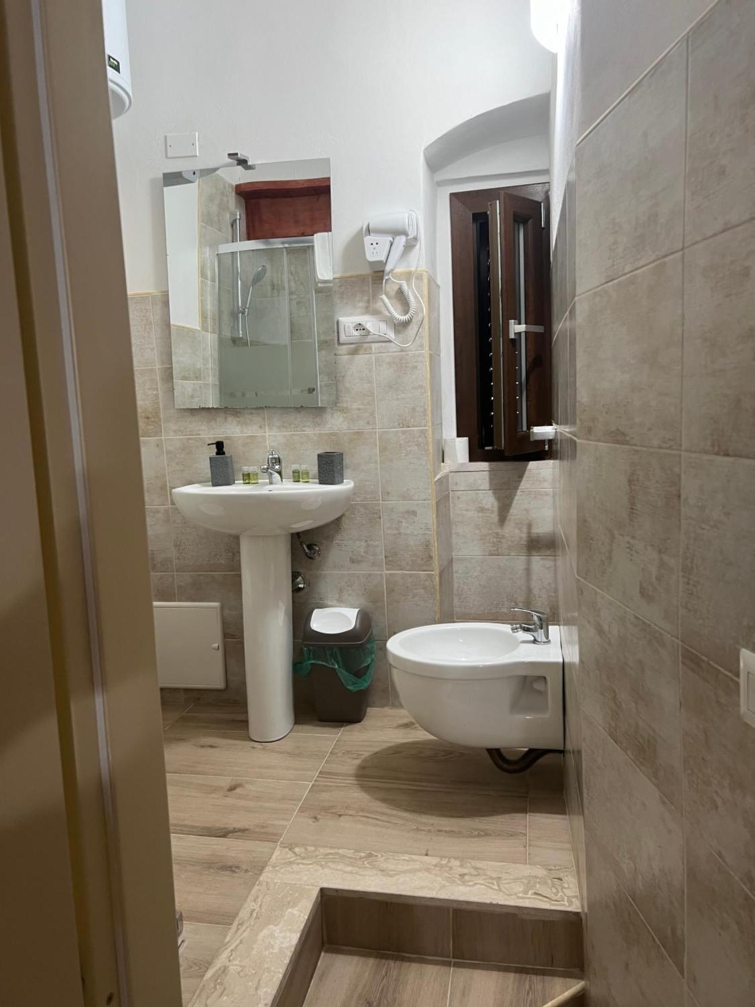 Station Rooms37 Sassari Ngoại thất bức ảnh