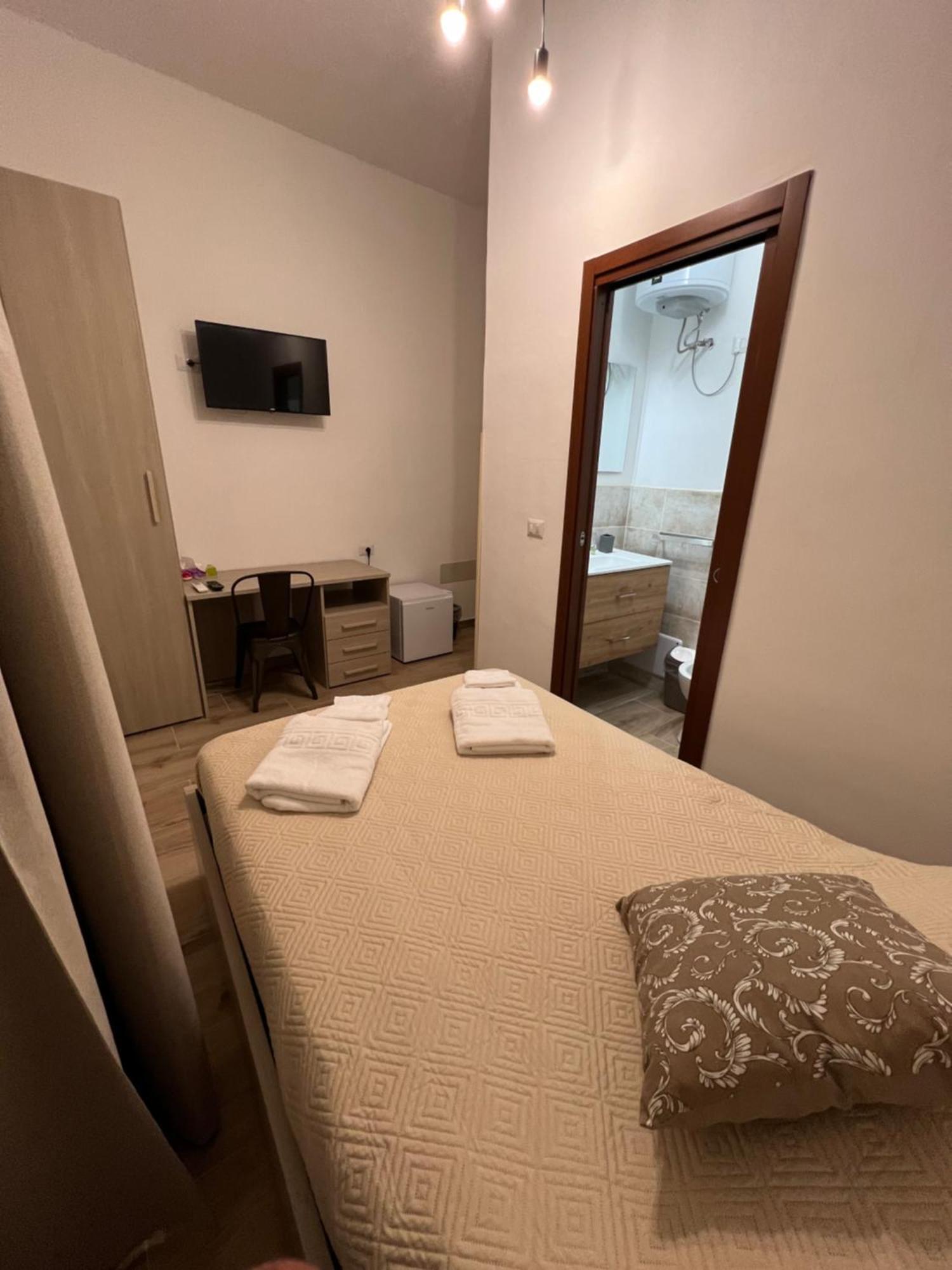 Station Rooms37 Sassari Ngoại thất bức ảnh